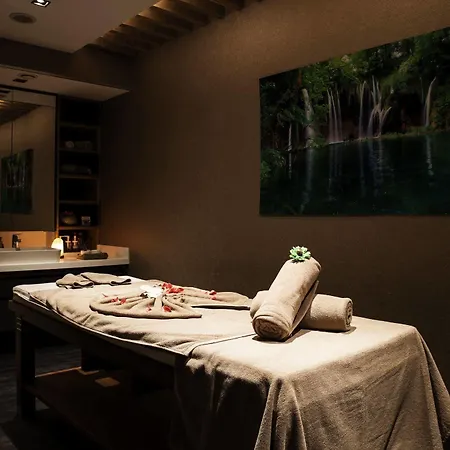 ميداس 4*